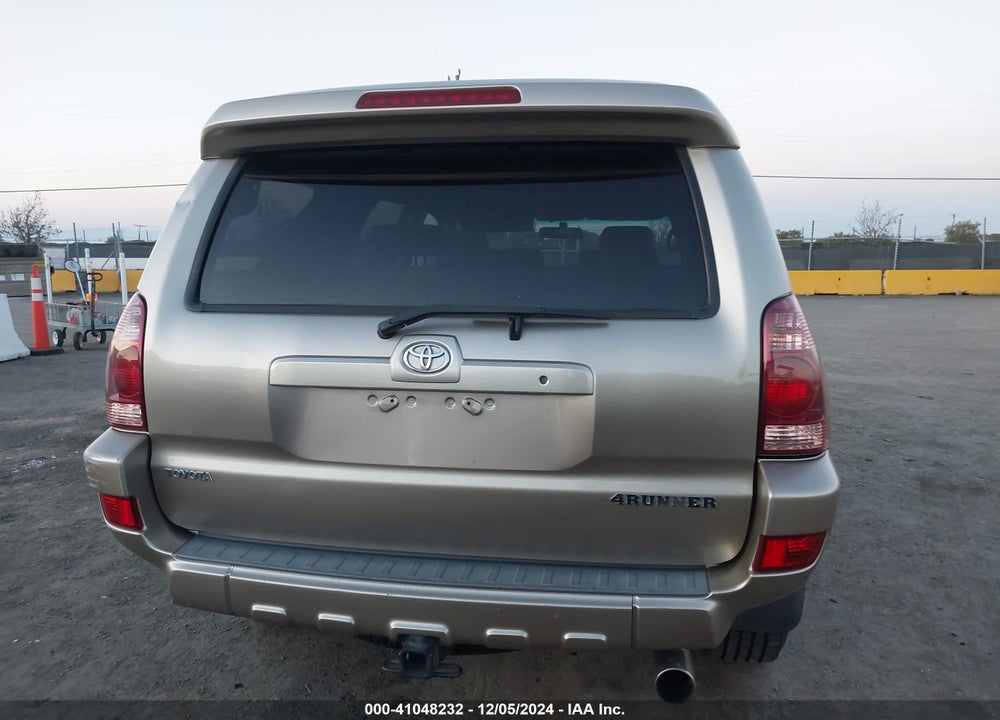 2005 TOYOTA 4RUNNER SR5 V6 VIN: JTEZU14R558025197