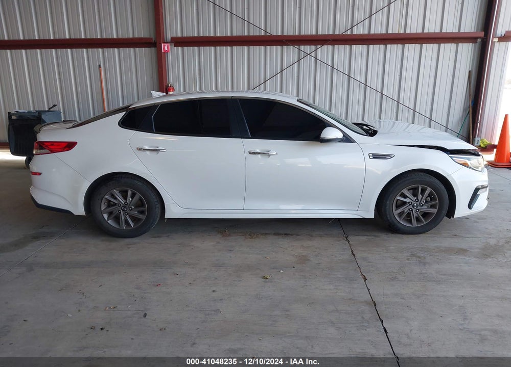 2020 KIA OPTIMA VIN: 5XXGT4L38LG427657