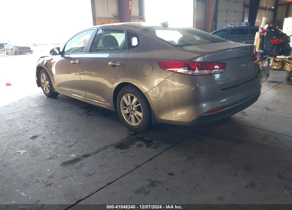 2018 KIA OPTIMA LX VIN: 5XXGT4L39JG228601