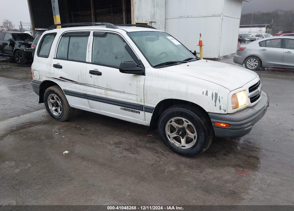 2000 CHEVROLET TRACKER HARD TOP VIN: 2CNBJ13C2Y6948884