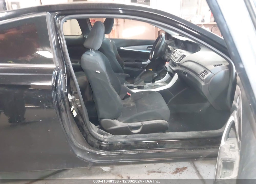 2013 HONDA ACCORD VIN: 1HGCT1B32DA001296