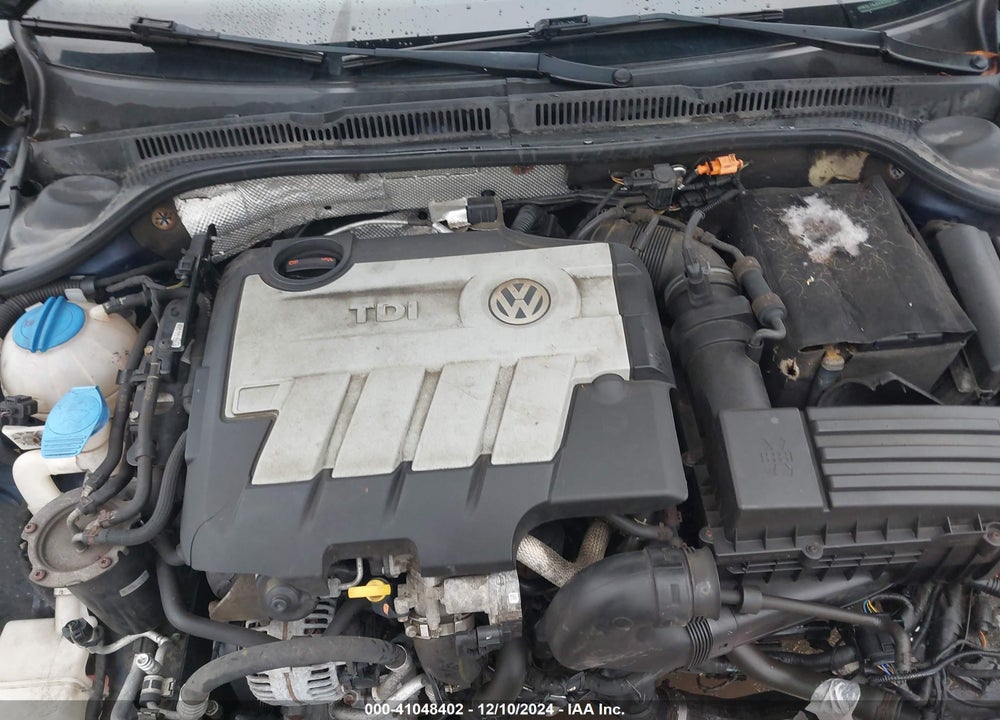 2014 VOLKSWAGEN JETTA 2.0L TDI VIN: 3VW3L7AJ5EM360161