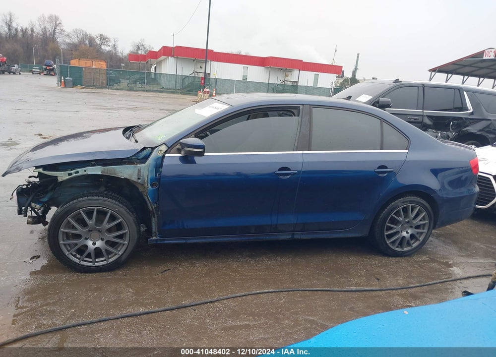 2014 VOLKSWAGEN JETTA 2.0L TDI VIN: 3VW3L7AJ5EM360161