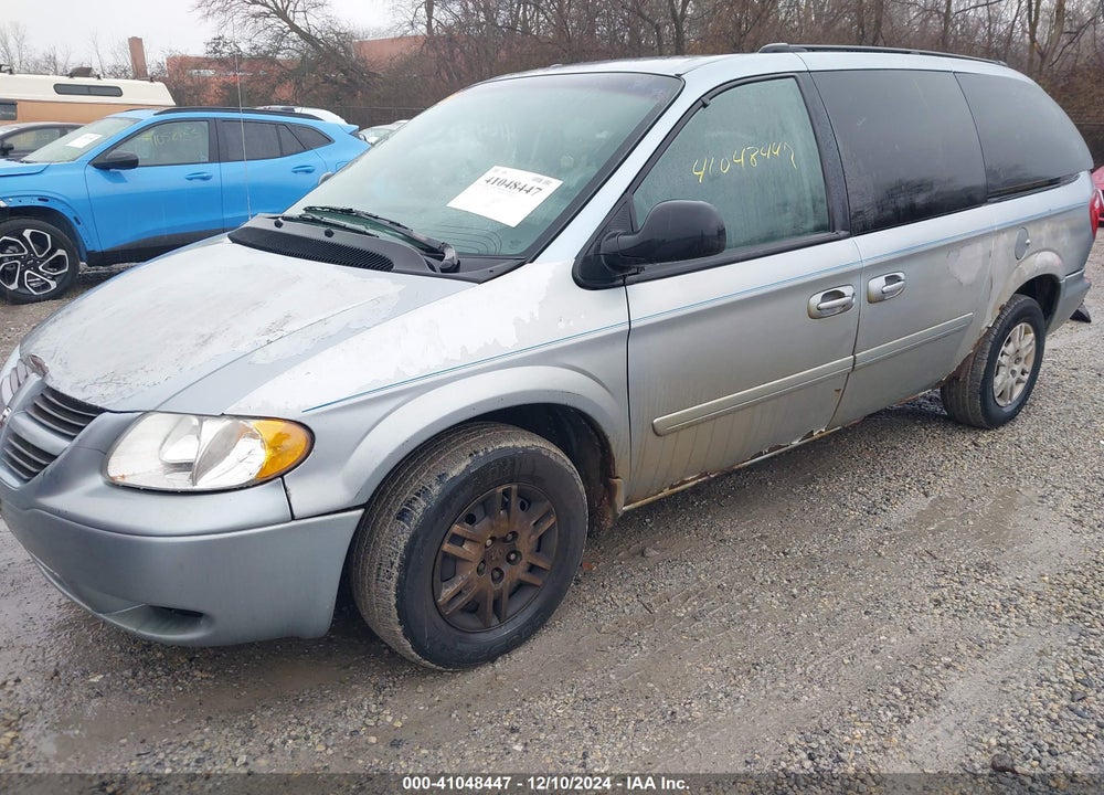 2005 DODGE GRAND CARAVAN SE VIN: 2D4GP24R05R111372