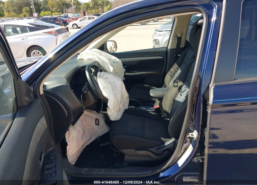 2017 MITSUBISHI OUTLANDER VIN: JA4AD3A32HZ012042
