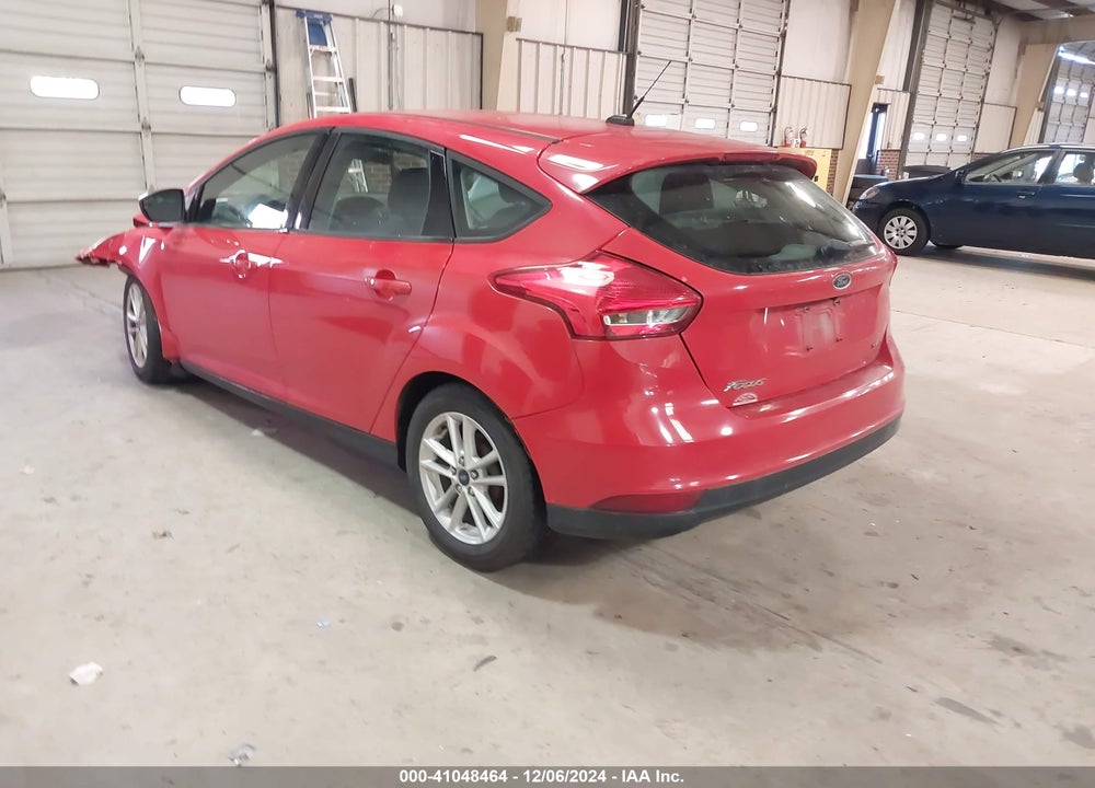 2015 FORD FOCUS SE VIN: 1FADP3K21FL296382
