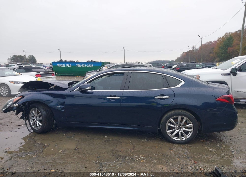 2017 INFINITI Q70 3.7 VIN: JN1BY1AP2HM740983