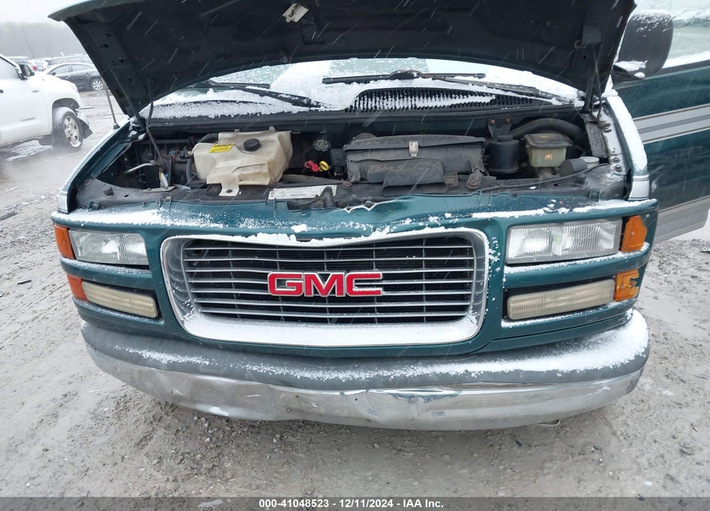1996 GMC SAVANA RV G1500 VIN: 1GDFG15R5T1000881