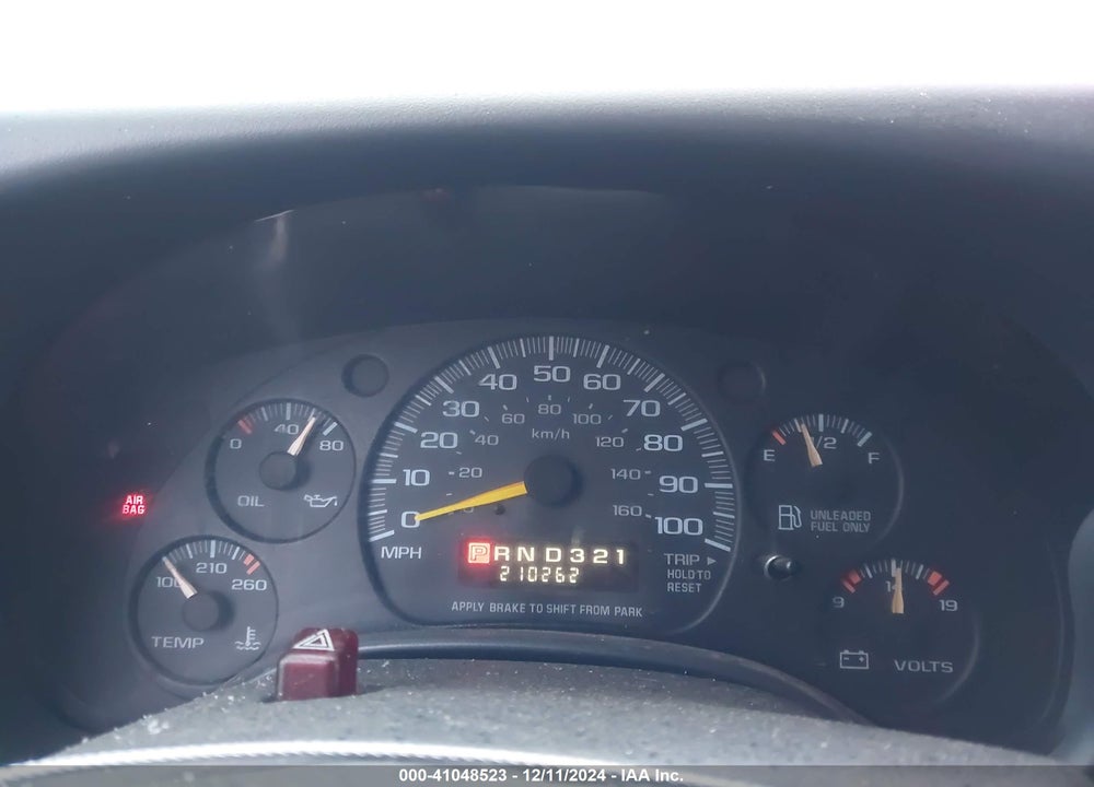 1996 GMC SAVANA RV G1500 VIN: 1GDFG15R5T1000881