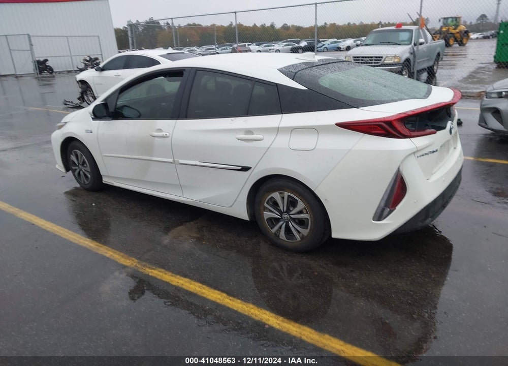 2017 TOYOTA PRIUS PRIME VIN: JTDKARFP8H3054526