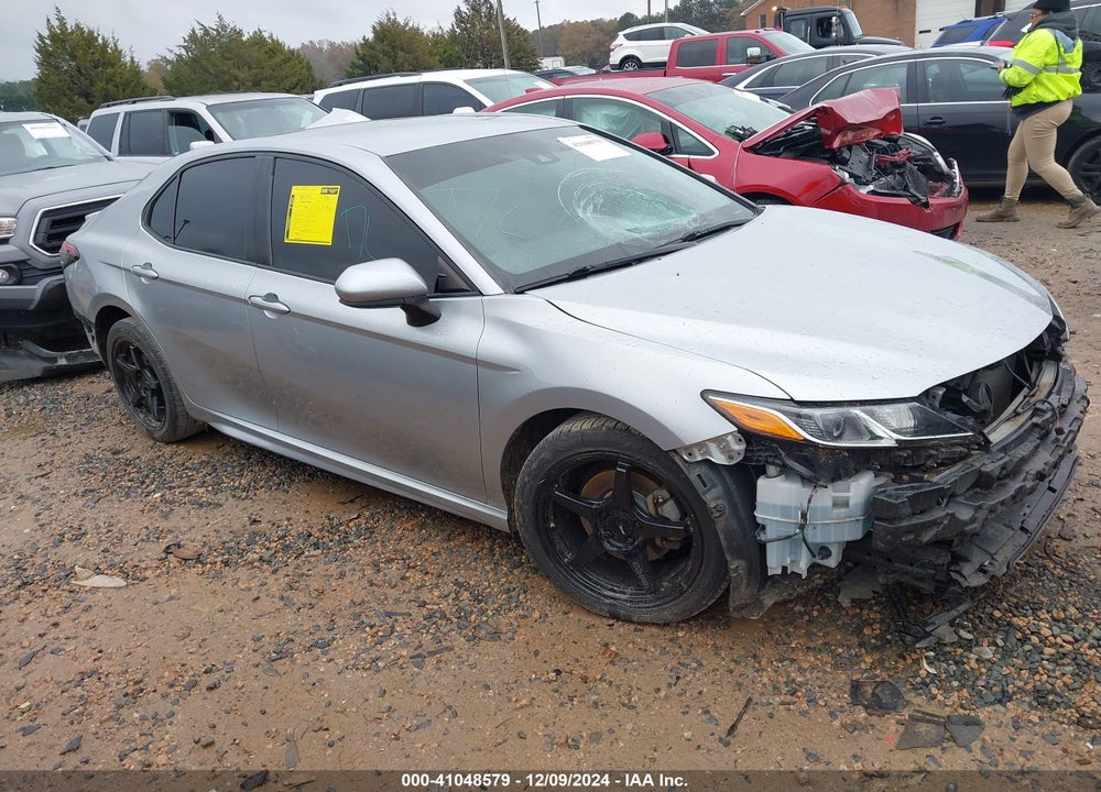 2018 TOYOTA CAMRY SE VIN: 4T1B11HK8JU566804