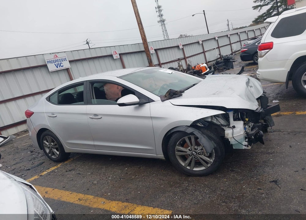 2018 HYUNDAI ELANTRA VIN: 5NPD84LFXJH286462