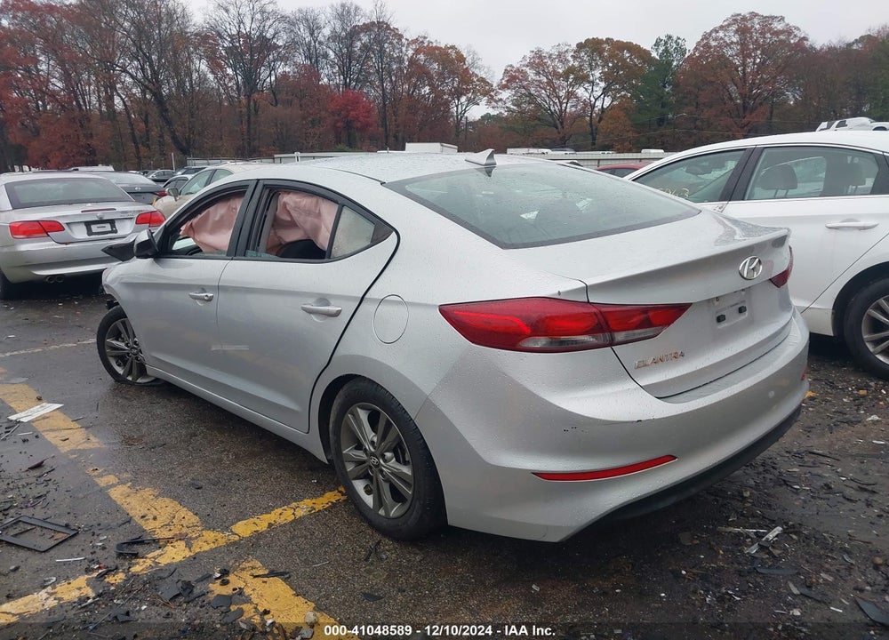 2018 HYUNDAI ELANTRA VIN: 5NPD84LFXJH286462