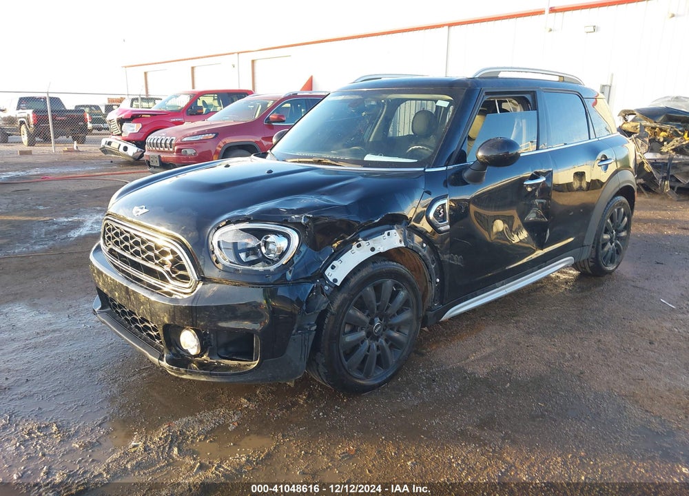2018 MINI COUNTRYMAN COOPER S VIN: WMZYT3C34J3E93248