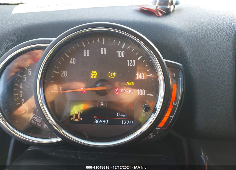 2018 MINI COUNTRYMAN COOPER S VIN: WMZYT3C34J3E93248