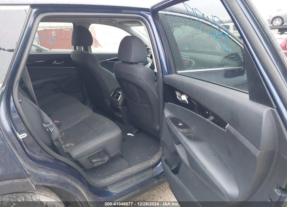 2019 KIA SORENTO VIN: 5XYPG4A54KG489222