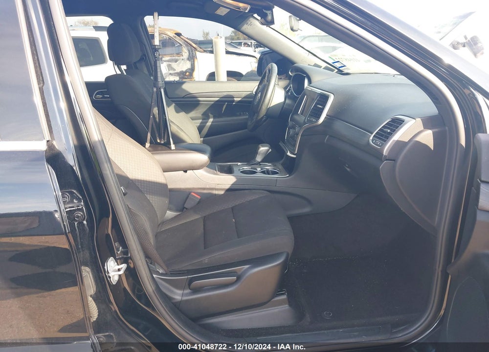 2019 JEEP GRAND CHEROKEE LAREDO 4X2 VIN: 1C4RJEAG8KC533244