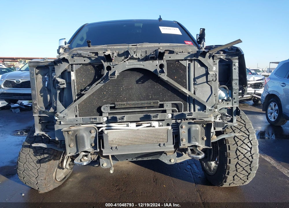 2019 GMC SIERRA 2500HD DENALI VIN: 1GT12SEY4KF150895