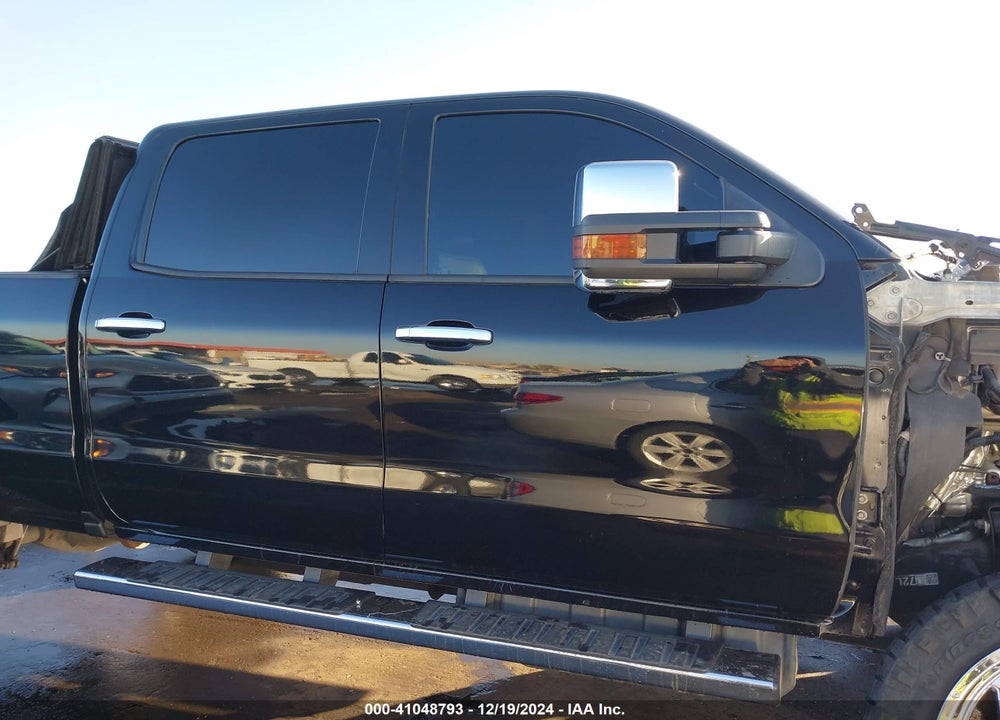 2019 GMC SIERRA 2500HD DENALI VIN: 1GT12SEY4KF150895