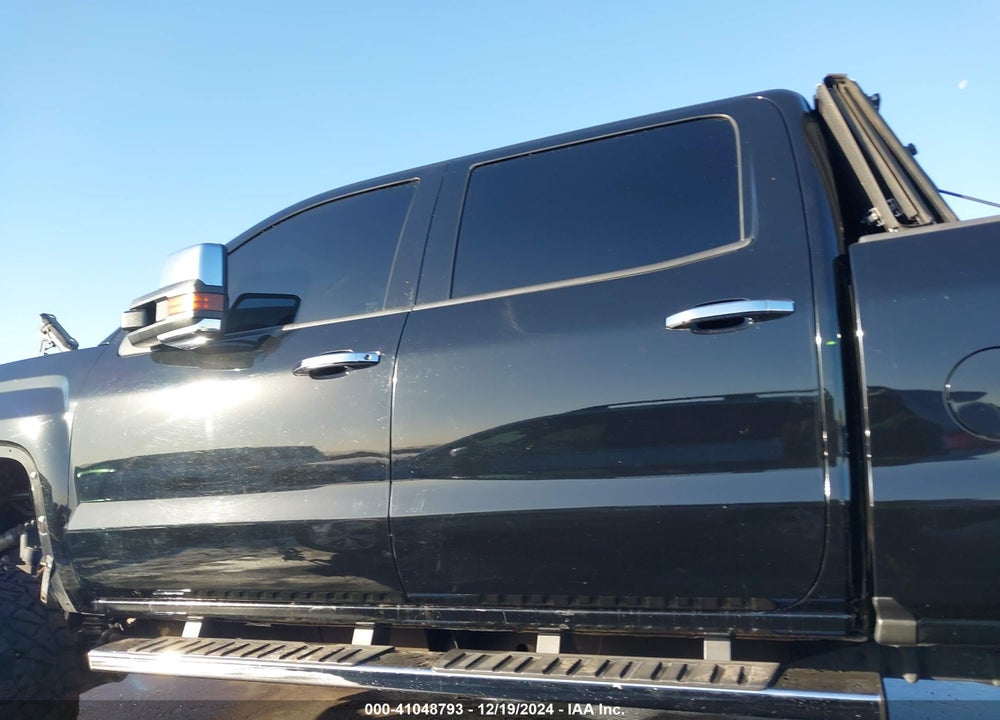 2019 GMC SIERRA 2500HD DENALI VIN: 1GT12SEY4KF150895