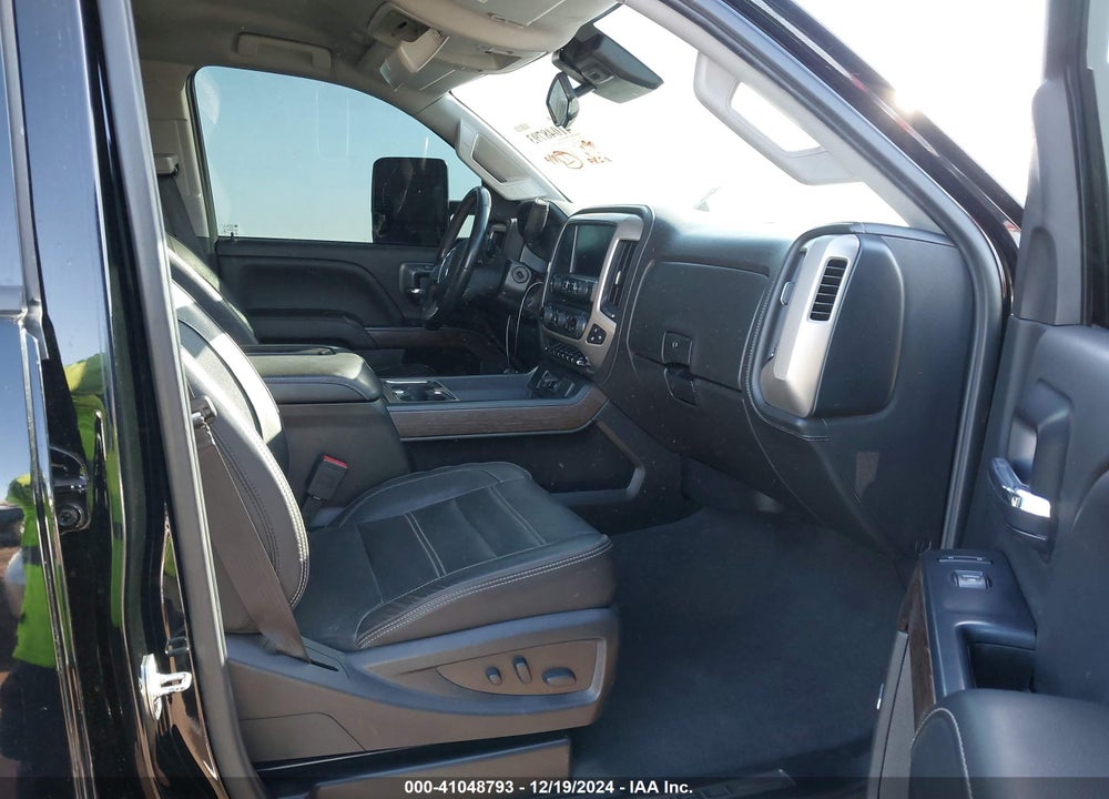 2019 GMC SIERRA 2500HD DENALI VIN: 1GT12SEY4KF150895