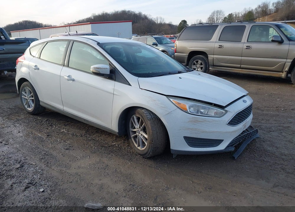 2017 FORD FOCUS SE VIN: 1FADP3K25HL214608