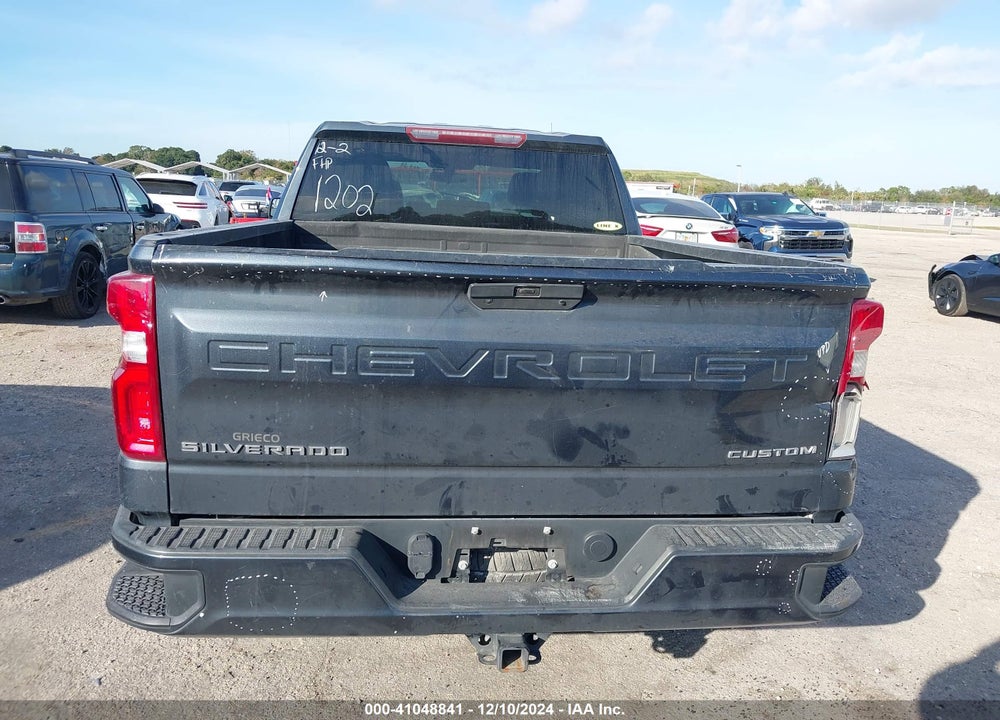 2021 CHEVROLET SILVERADO 1500 2WD STANDARD BED CUSTOM VIN: 1GCRWBEKXMZ111202