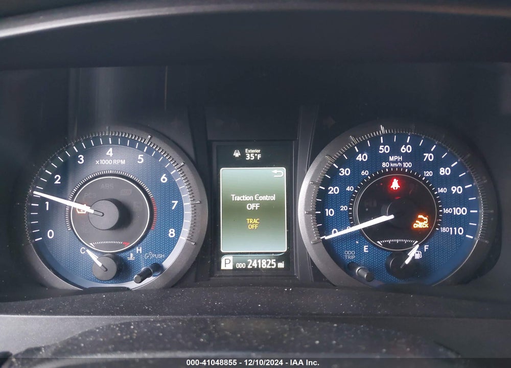 2016 TOYOTA SIENNA XLE 8 PASSENGER VIN: 5TDYK3DCXGS751844