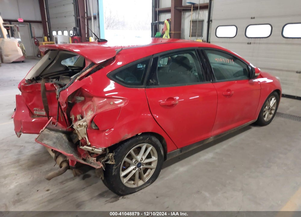 2016 FORD FOCUS SE VIN: 1FADP3K28GL301966