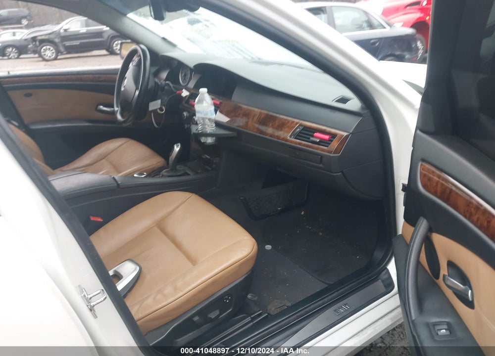 2008 BMW 528XI VIN: WBANV13568CZ51413