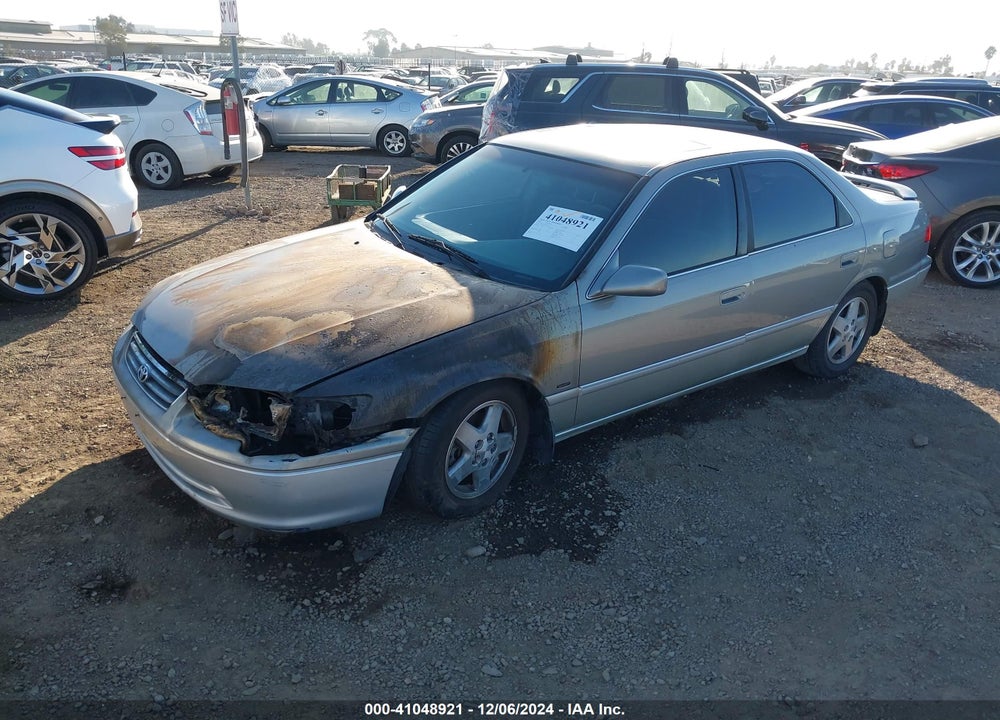 2001 TOYOTA CAMRY LE VIN: JT2BG22K210541320