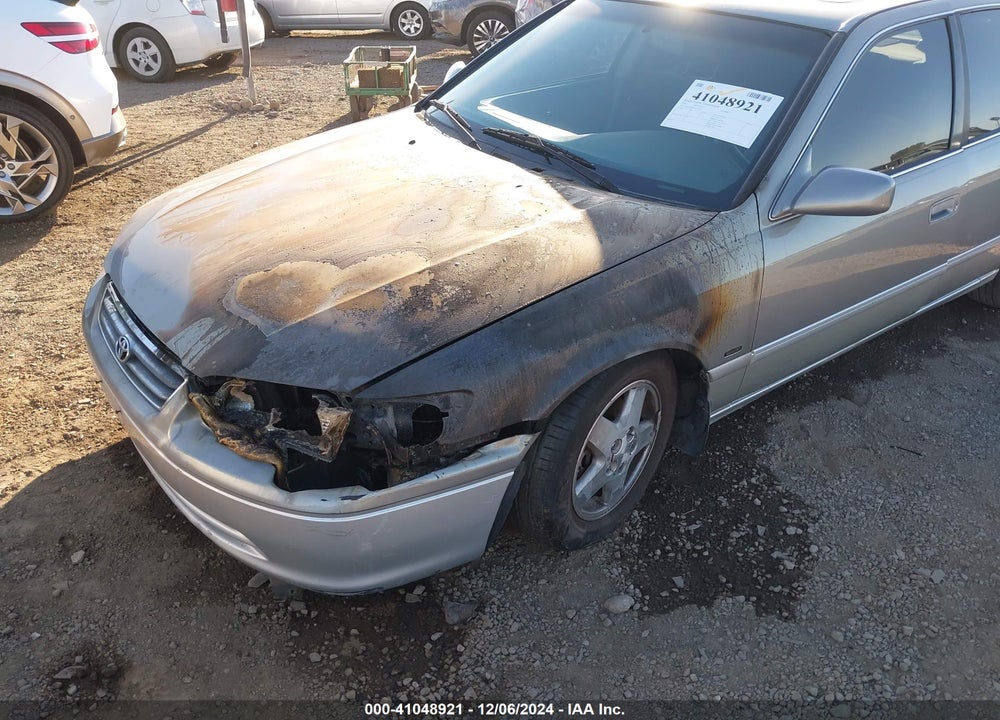 2001 TOYOTA CAMRY LE VIN: JT2BG22K210541320