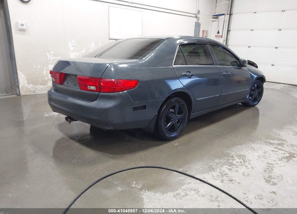 2005 HONDA ACCORD 2.4 EX VIN: 1HGCM56715A024183