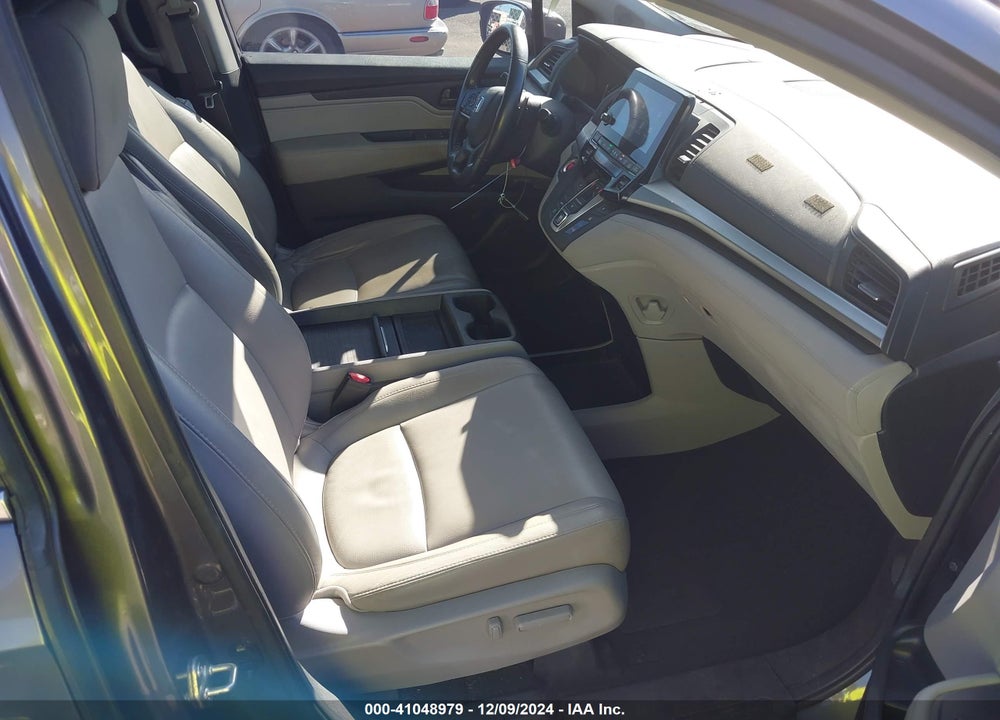 2019 HONDA ODYSSEY EX-L VIN: 5FNRL6H75KB135580