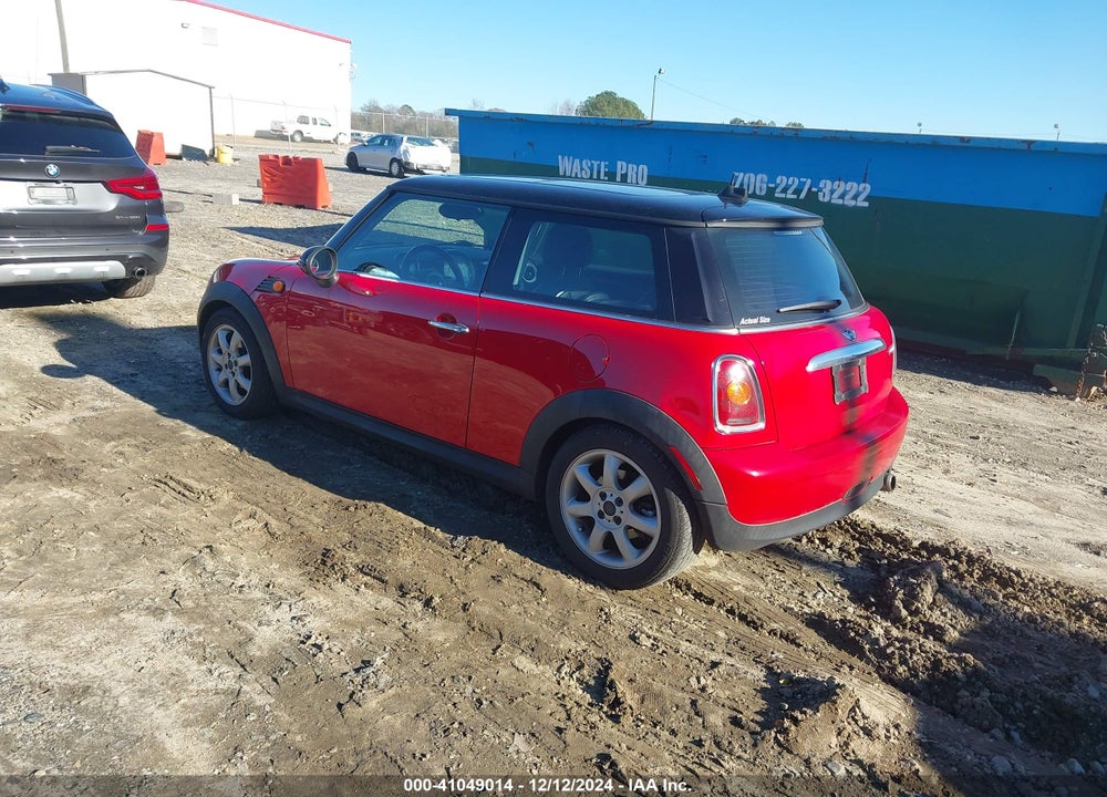 2010 MINI COOPER VIN: WMWMF3C59ATZ65235