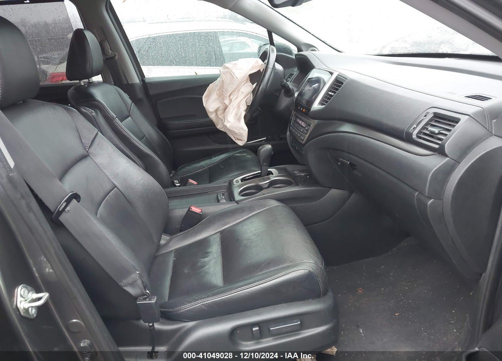 2017 HONDA PILOT EX-L VIN: 5FNYF5H8XHB018480