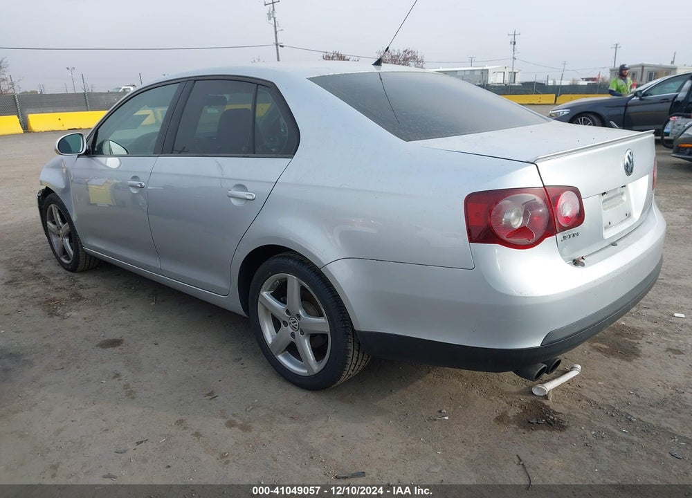 2010 VOLKSWAGEN JETTA LIMITED EDITION VIN: 3VWAZ7AJ5AM117806
