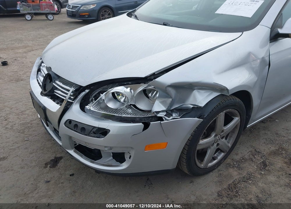 2010 VOLKSWAGEN JETTA LIMITED EDITION VIN: 3VWAZ7AJ5AM117806