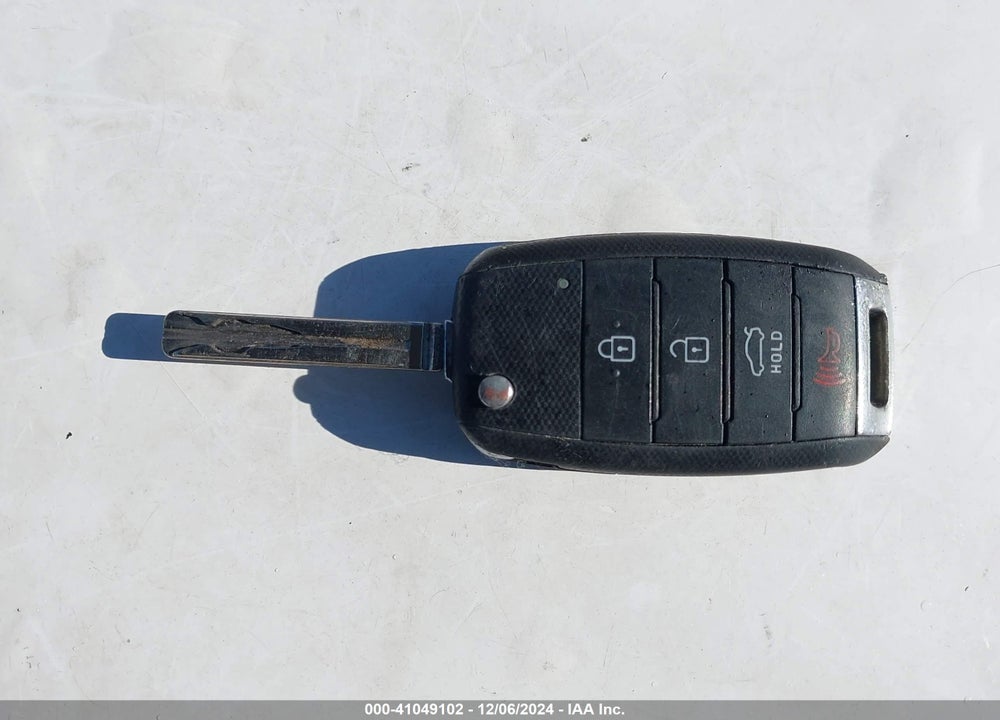 2015 KIA OPTIMA VIN: KNAGM4A77F5650264