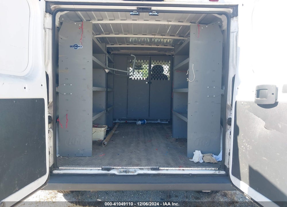 2018 RAM PROMASTER 1500 LOW ROOF 136 WB VIN: 3C6TRVAG8JE111665
