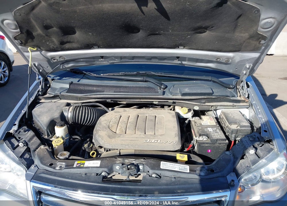 2014 CHRYSLER TOWN & COUNTRY TOURING VIN: 2C4RC1BG2ER434528