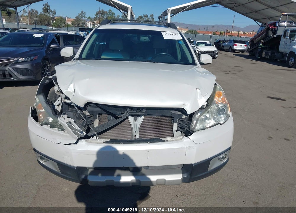 2011 SUBARU OUTBACK 2.5I LIMITED VIN: 4S4BRBKC0B3390824