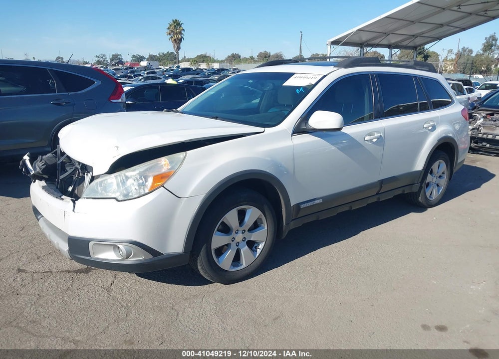 2011 SUBARU OUTBACK 2.5I LIMITED VIN: 4S4BRBKC0B3390824