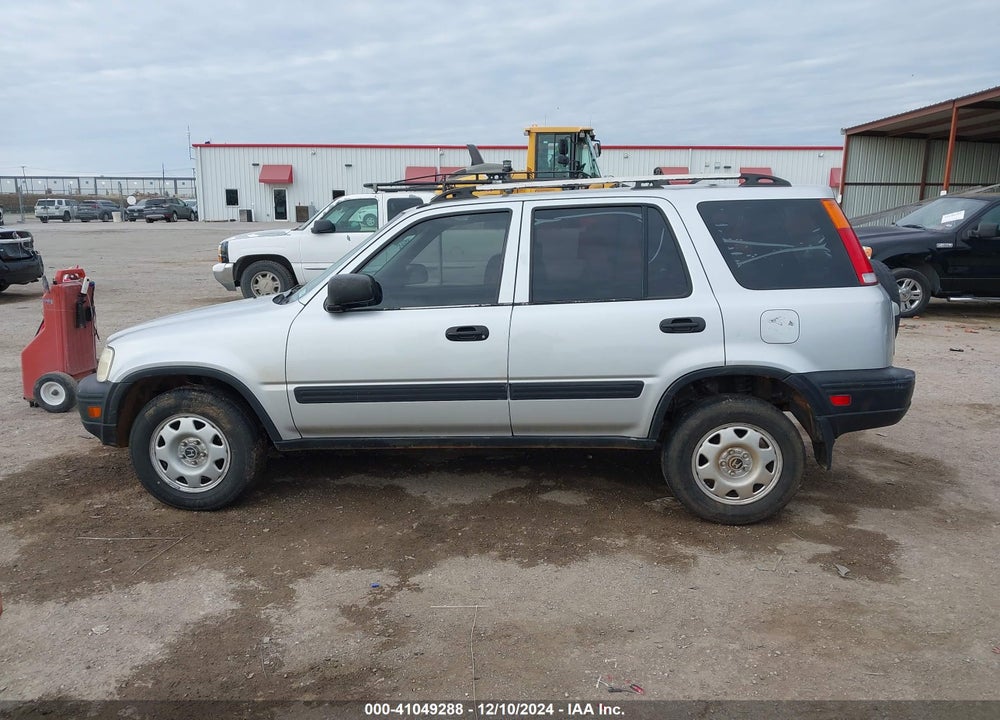 2000 HONDA CR-V LX VIN: JHLRD2845YC011877