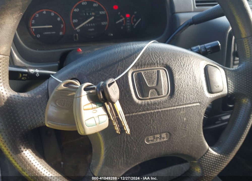 2000 HONDA CR-V LX VIN: JHLRD2845YC011877