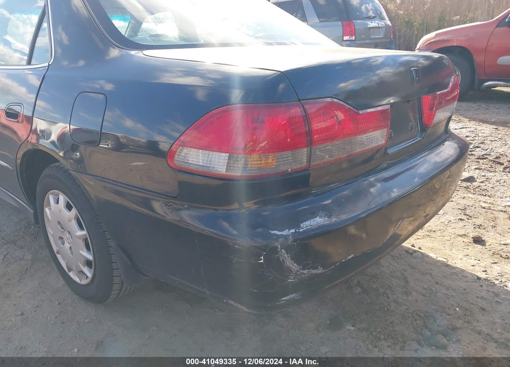 2002 HONDA ACCORD 2.3 SE VIN: 1HGCG56732A050268