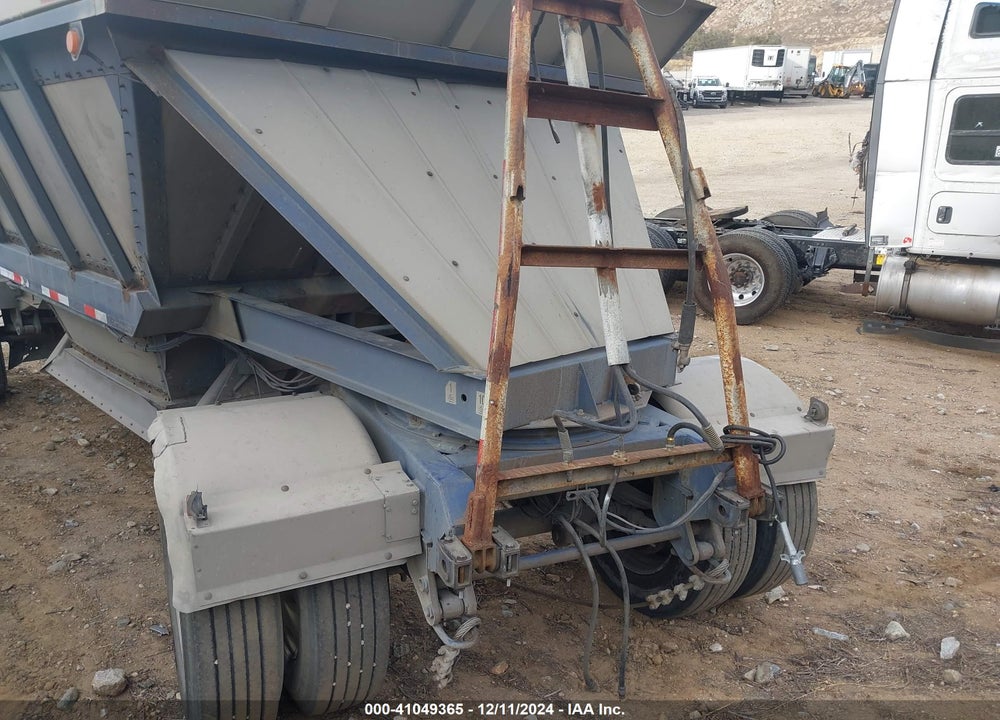 2004 AMERICAN CARRIER BOTTOM DUMP TRAILER VIN: 1A924022240074204