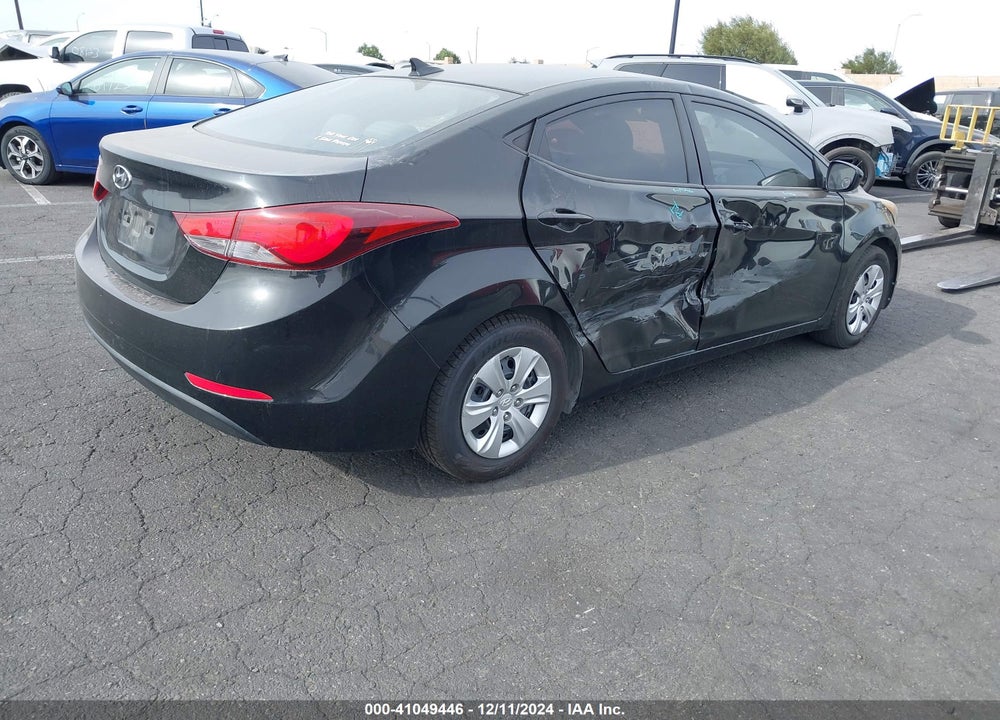 2016 HYUNDAI ELANTRA SE VIN: 5NPDH4AE3GH667248