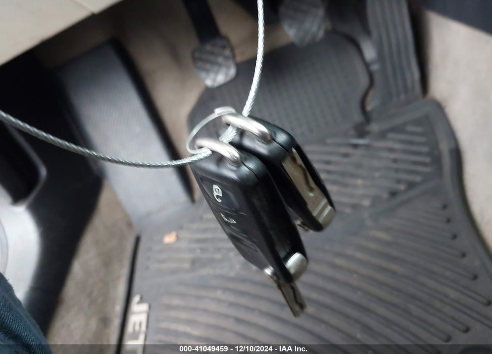 2013 VOLKSWAGEN JETTA 2.5L SE VIN: 3VWBP7AJXDM397656