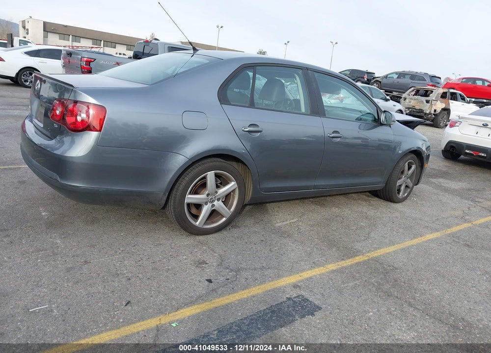 2010 VOLKSWAGEN JETTA LIMITED EDITION/SE/SEL VIN: 3VWRZ7AJ4AM150962
